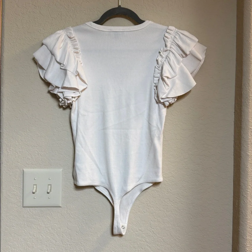 Express White Ruffle Sleeve Bodysuit Size M